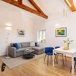 Casa vacanze Whispering Views House Old Town *