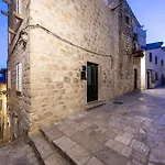 Semesterbostad Whispering Views House Old Town *
