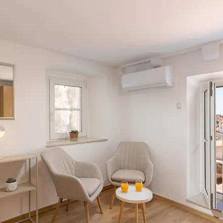 Nyaraló Whispering Views House Old Town *