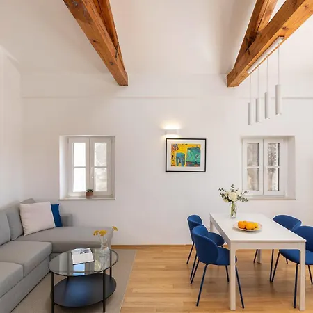 Nyaraló Whispering Views House Old Town *