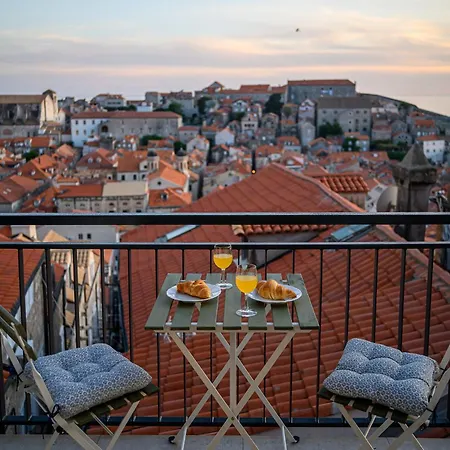Casa vacanze Whispering Views House Old Town *