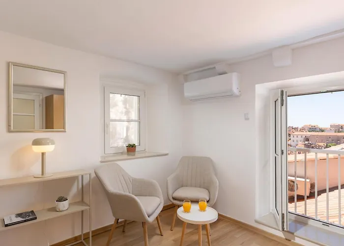 Vakantiehuis Whispering Views House Old Town *