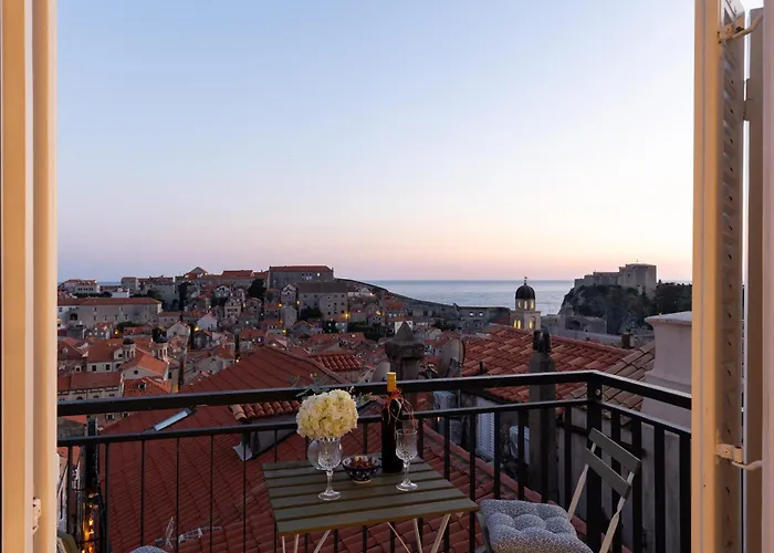 Whispering Views House Old Town Дом отдыха